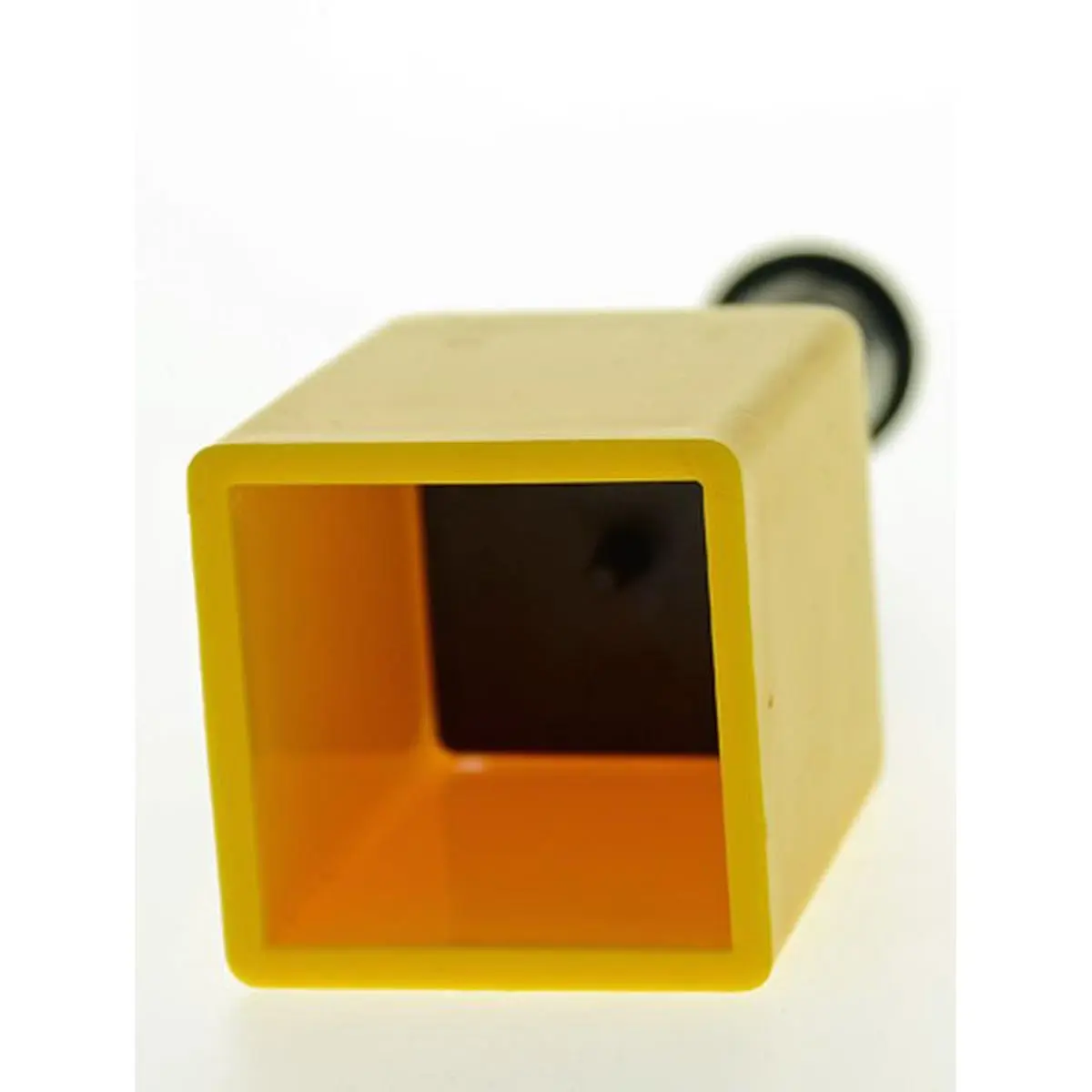 Compost Blocker, 4 x 4 x 5 cm