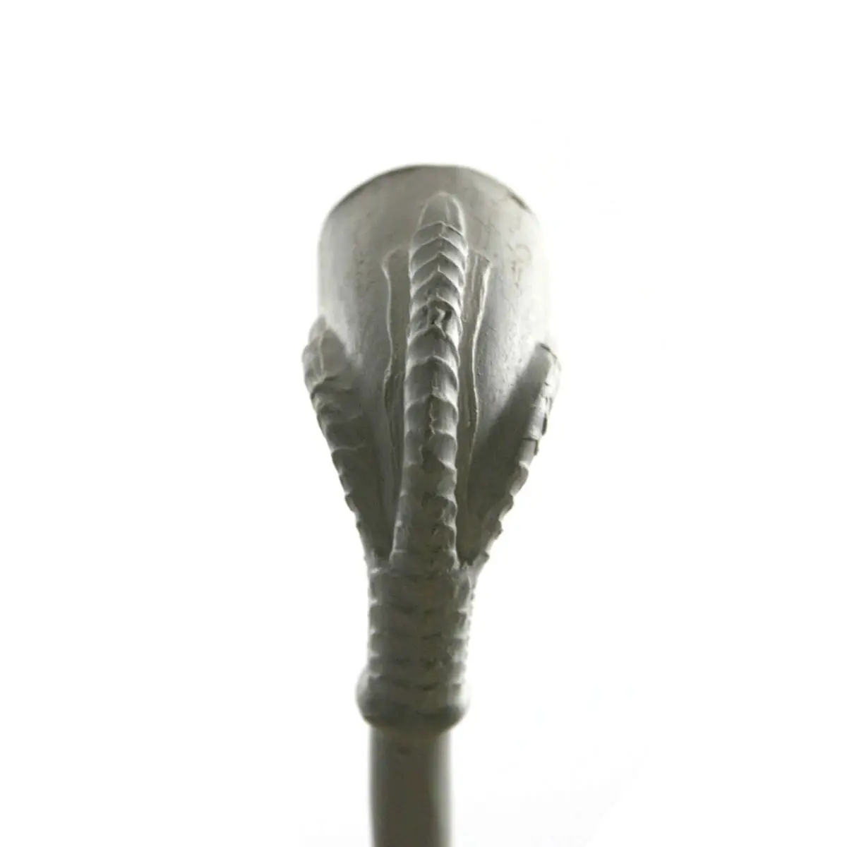 Clay Pipe "Claw", 11 cm